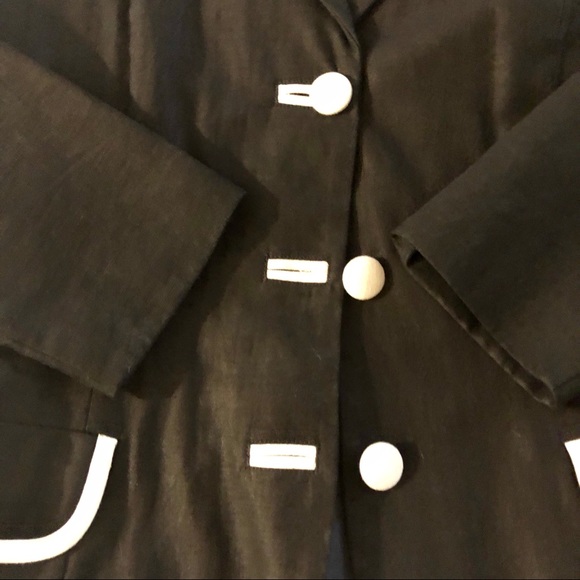 Black and White Blazer - Picture 4 of 6